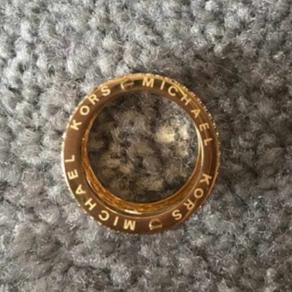 Michael Kors Ring - Picture 3 of 4